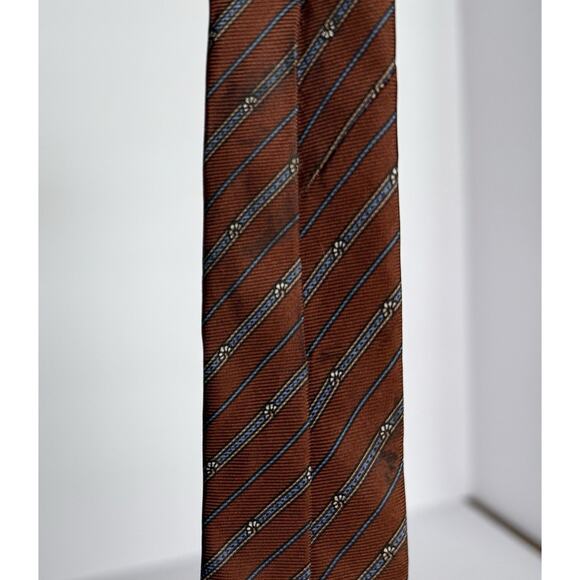 Christian Dior Men’s Tie 100% Silk Vintage Stripes 55” X 3” - Picture 4 of 4